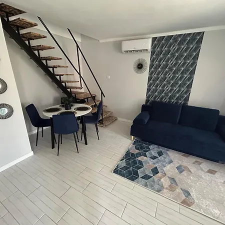 Aurora Apartment Harkan